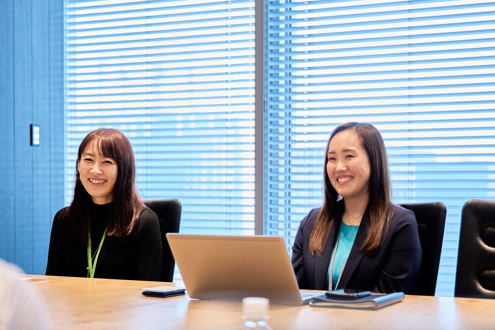 インタビューの様子:槇谷様と木村様